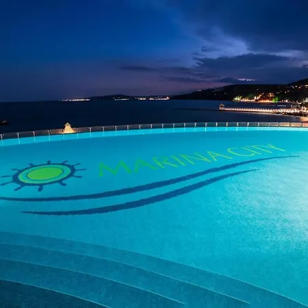 Marina Sea View Apartment